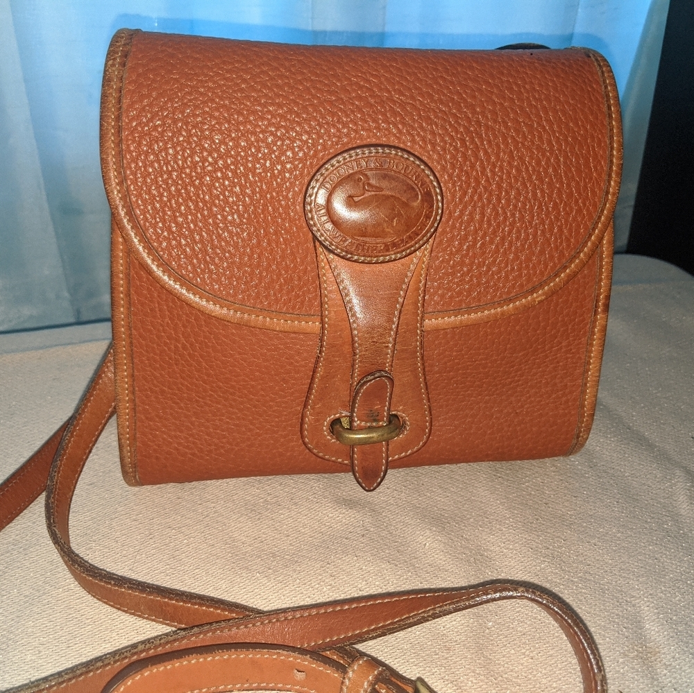 Vintage Dooney and Bourke AWL Purse